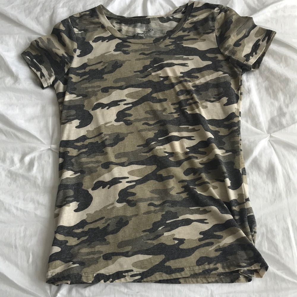 Camo tee
